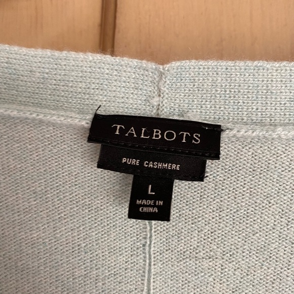 Talbots Cashmere v-neck, shirttail hem sweater - Picture 3 of 3